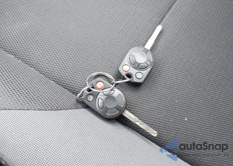 2013 Ford Focus Se z USA, uszkodzony, nr VIN 1FADP3F29DL120882